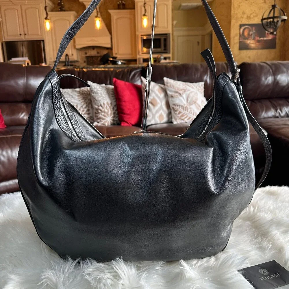 ❌SOLD❌ NWT Authentic Versace Repeat Large Hobo Bag - Picture 5 of 15